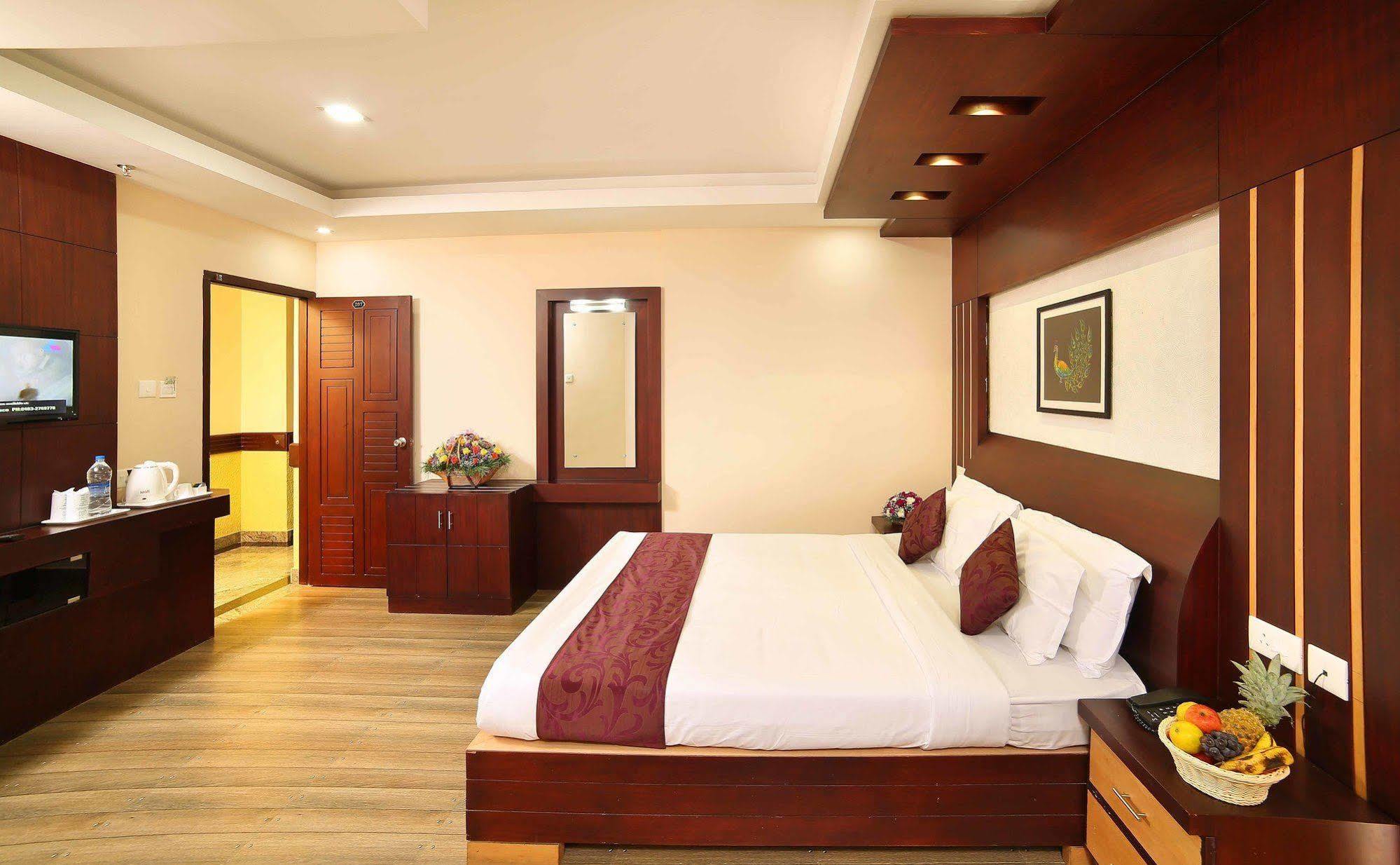 Elysium Garden Otel Munnar Dış mekan fotoğraf